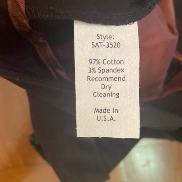 Black 'Park' Brand Cuffed Shorts - Picture 5 of 6